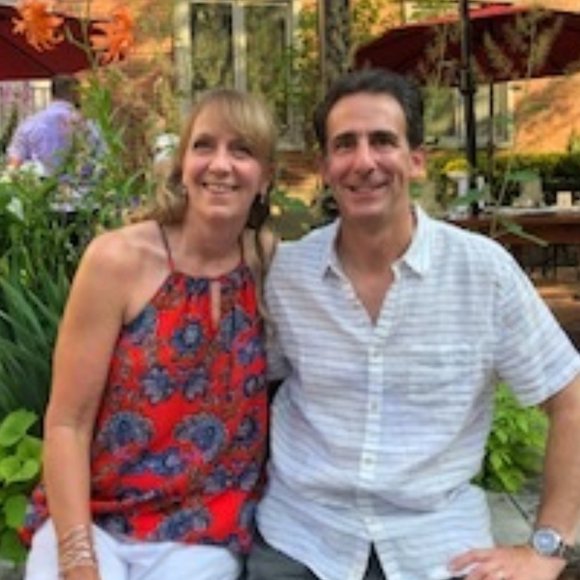 Meet your Posher, Stephanie - Picture 2 of 6